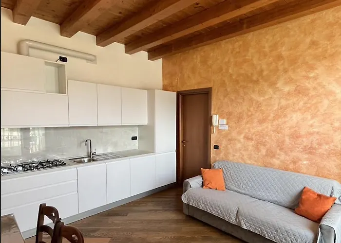 Cozy Valmadrera
